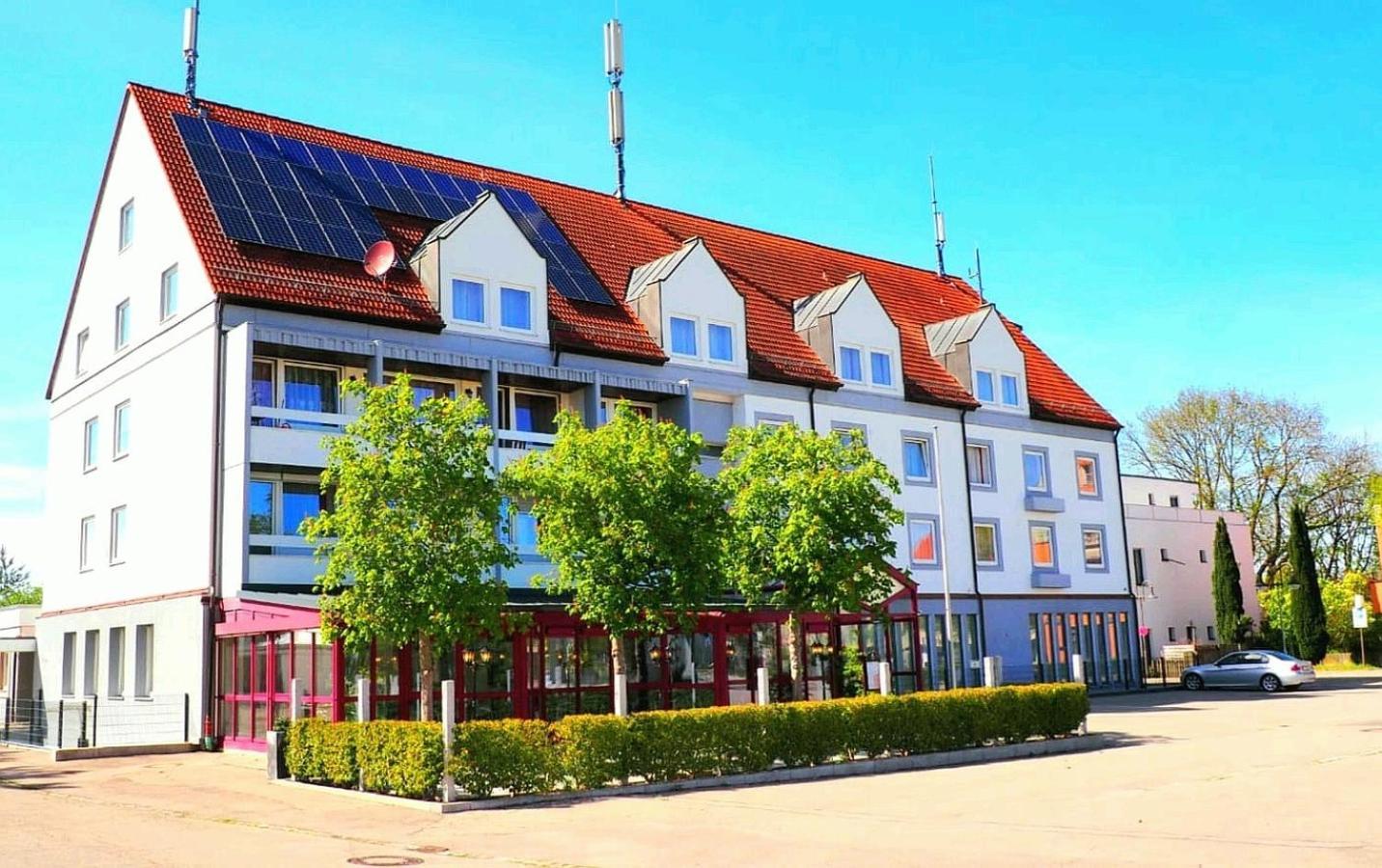 Königsbrunn Hotel Krone מראה חיצוני תמונה
