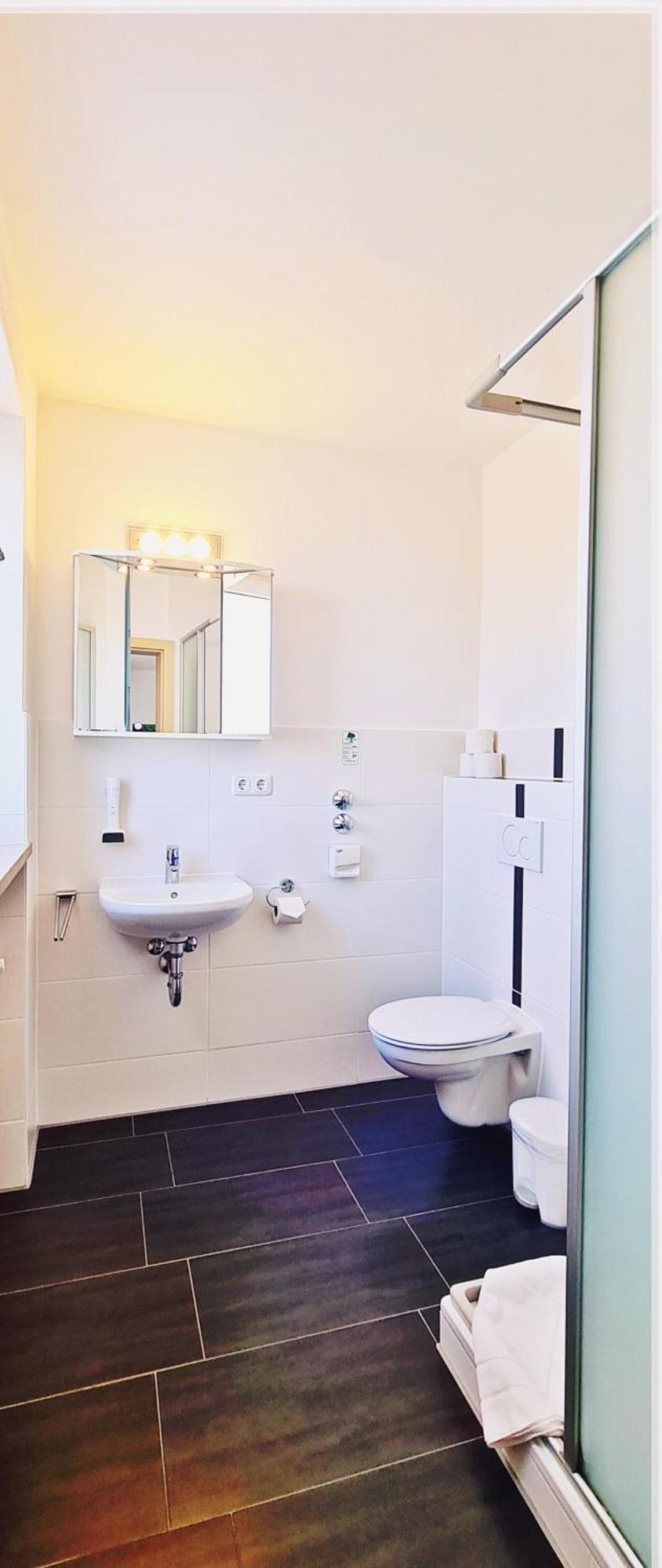 Königsbrunn Hotel Krone מראה חיצוני תמונה