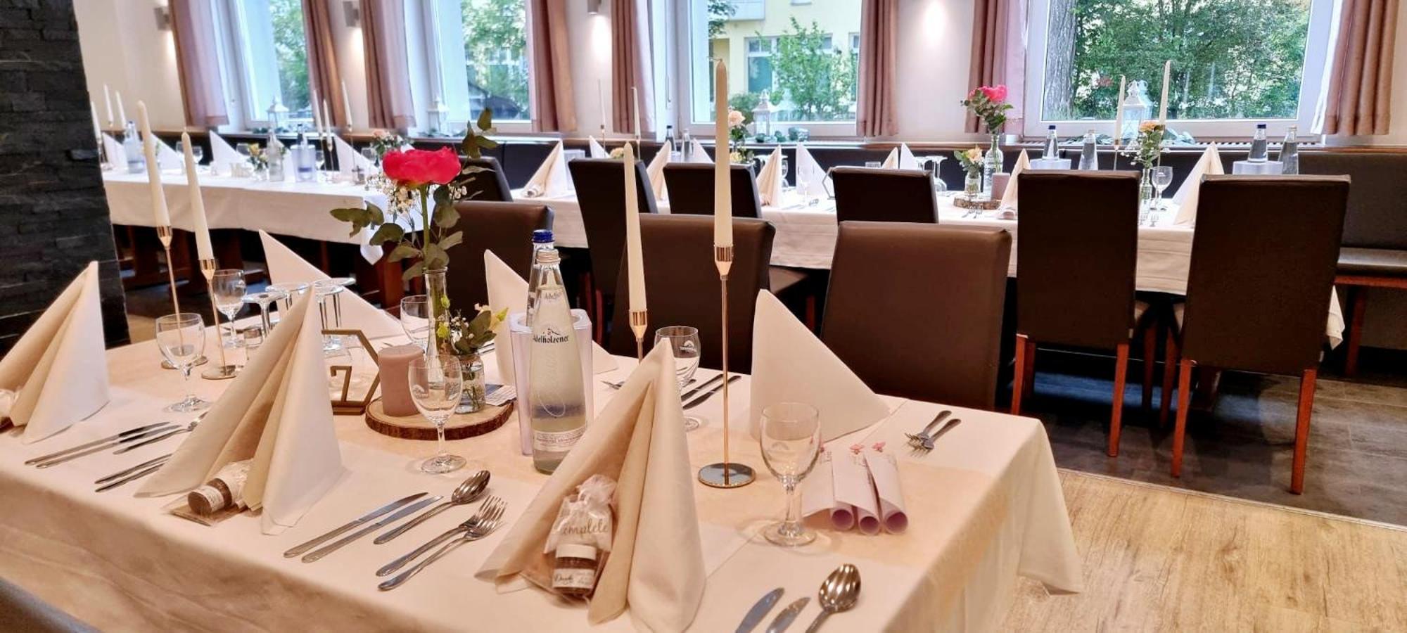 Königsbrunn Hotel Krone מראה חיצוני תמונה